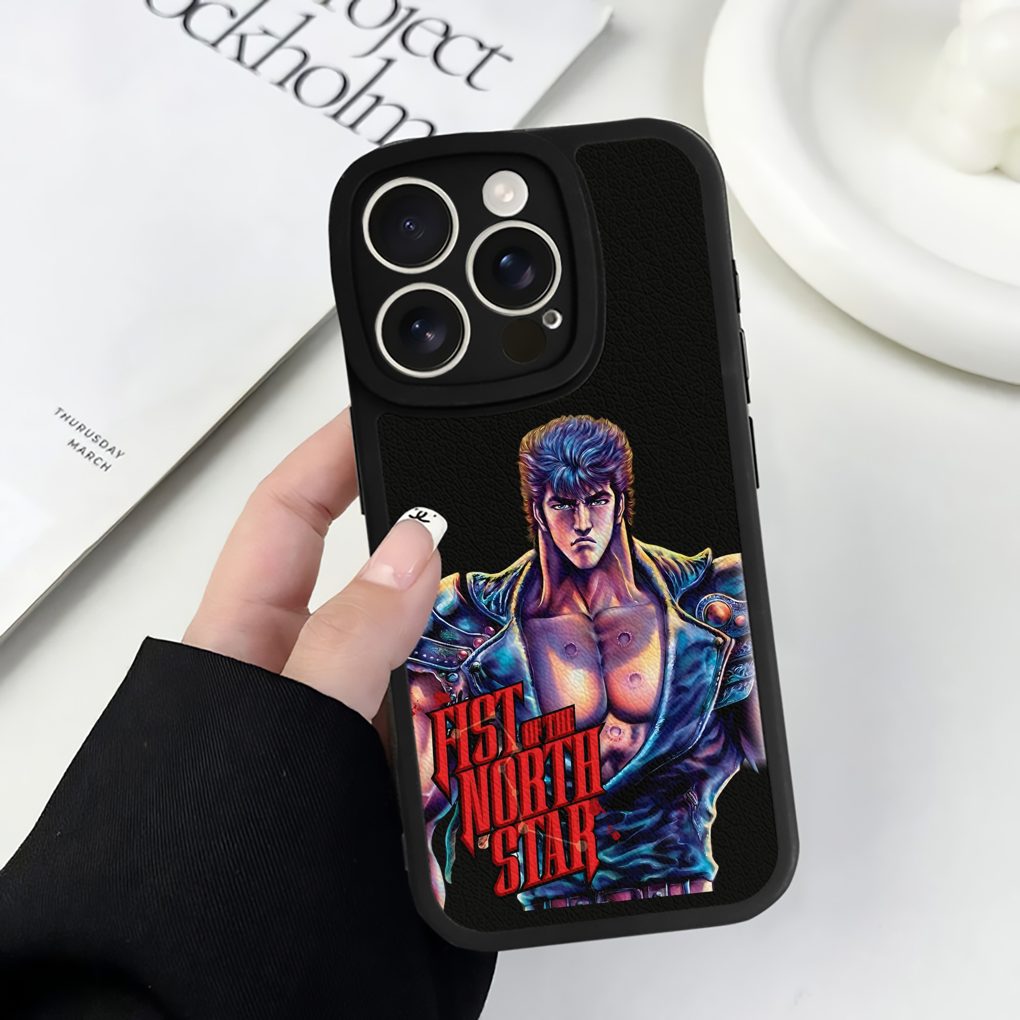（画像用） 北斗の拳 Fist of the North Star 【iPhone 16シリーズ対応】シリコンスマホケース（レザー調） 材質：シリコン